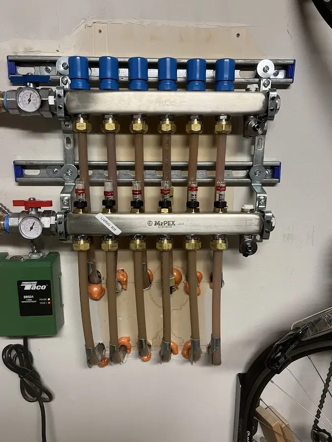 Plumber performing Leak Detection at a residential property in Manhattan Beach